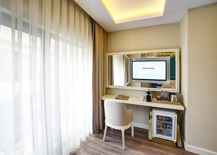 Great Fortune Design & 4*