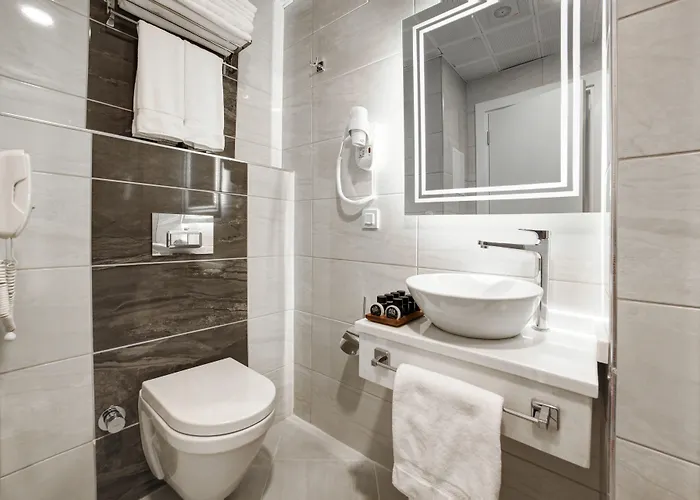 호텔 Great Fortune Design & 4*