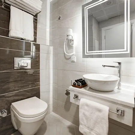 Ξενοδοχείο Great Fortune Design & 4*