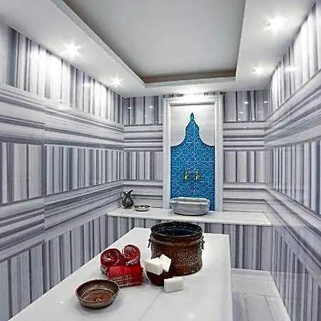Hotel Great Fortune Design & 4*