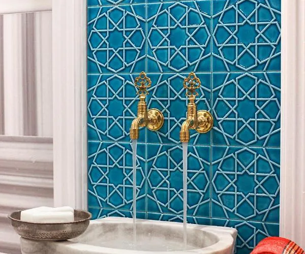 Great Fortune Design & 4*