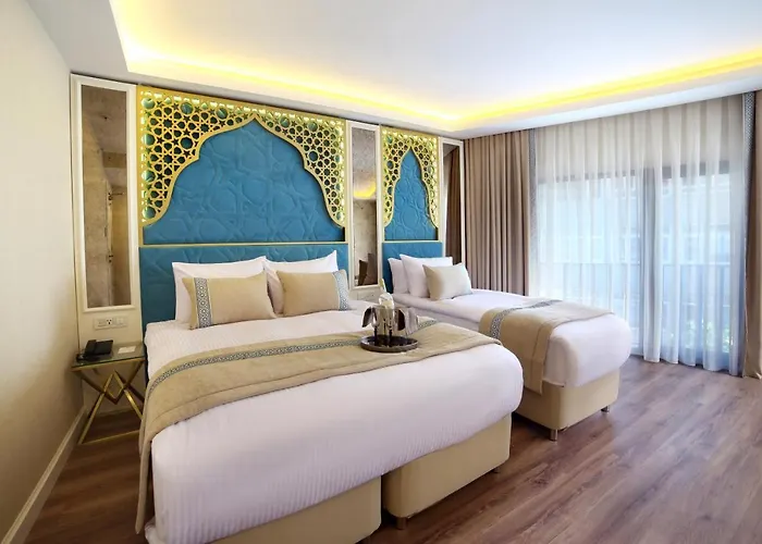 Отель Great Fortune Design & 4*